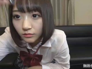 骚逼看a片被后入